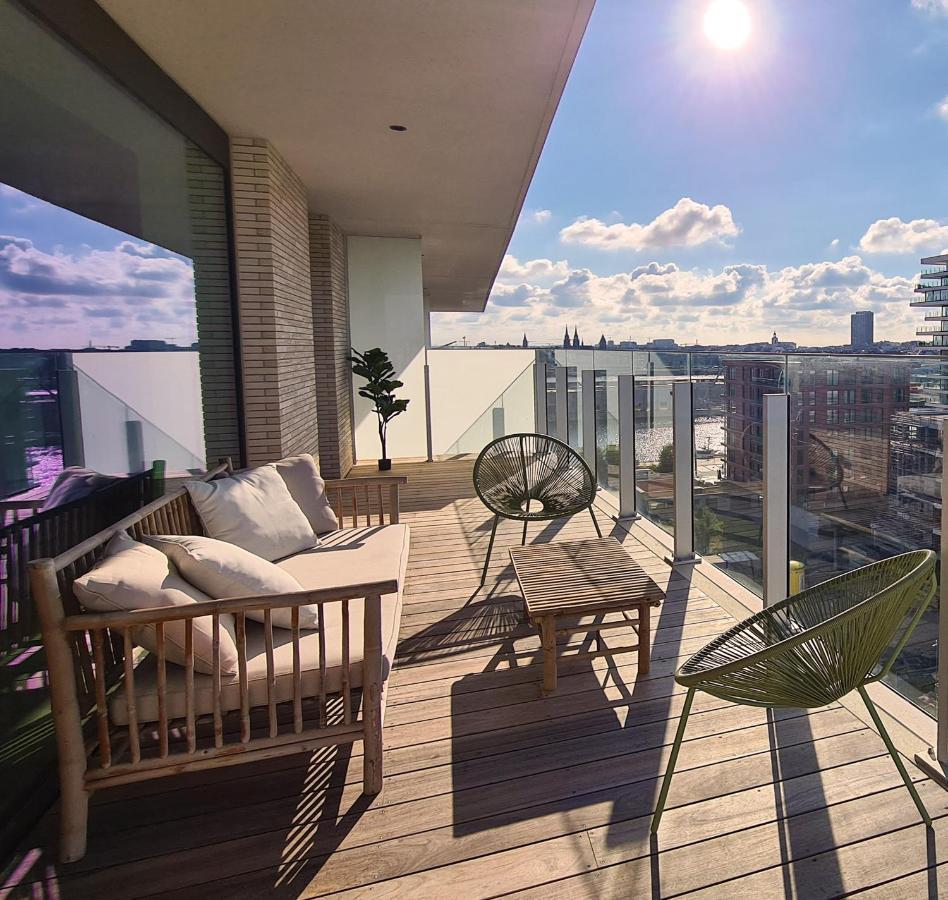 Central Park Tower Sea View Residence With Pool And Gym Остенде Экстерьер фото