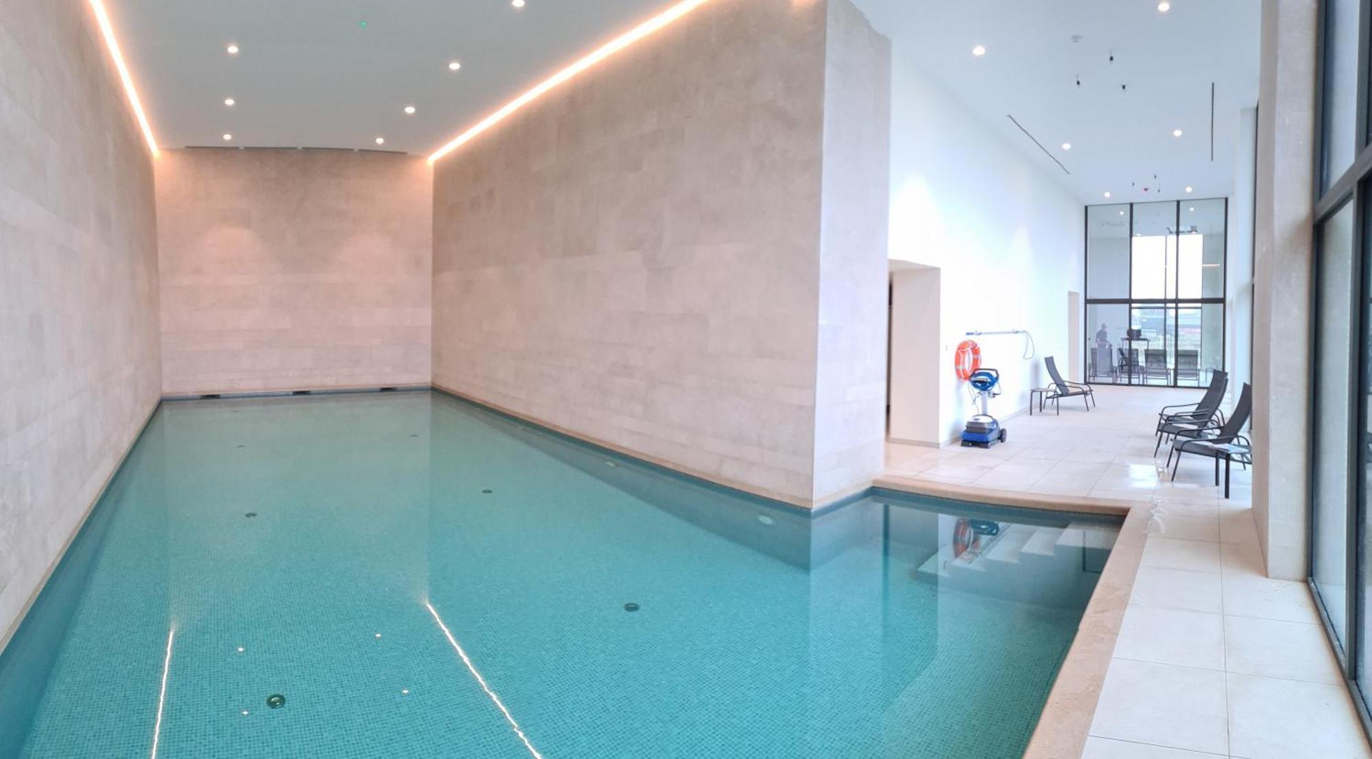 Central Park Tower Sea View Residence With Pool And Gym Остенде Экстерьер фото